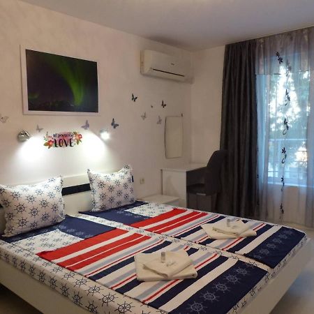 Apartament Holiday 布尔加斯 外观 照片