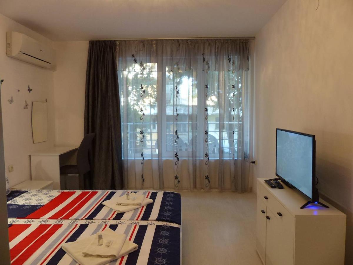 Apartament Holiday 布尔加斯 外观 照片