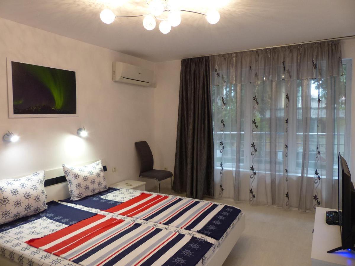 Apartament Holiday 布尔加斯 外观 照片