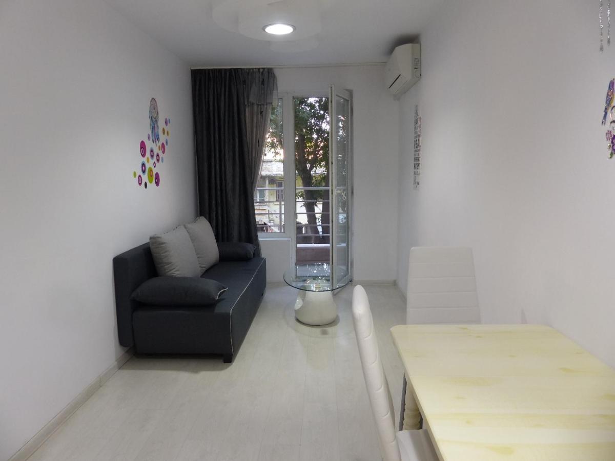 Apartament Holiday 布尔加斯 外观 照片