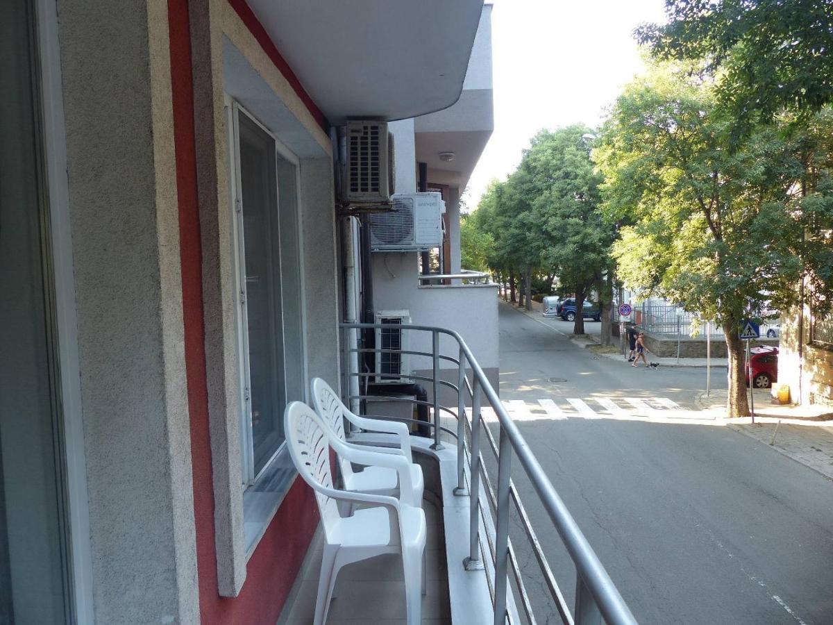 Apartament Holiday 布尔加斯 外观 照片