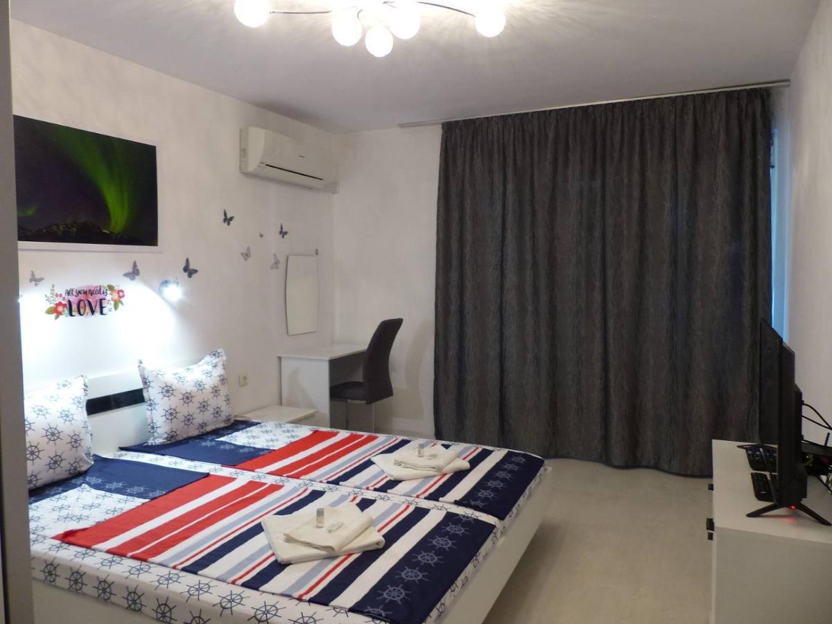 Apartament Holiday 布尔加斯 外观 照片